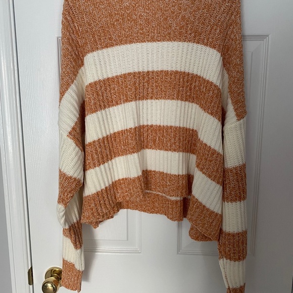 American eagle sweater - Picture 2 of 2